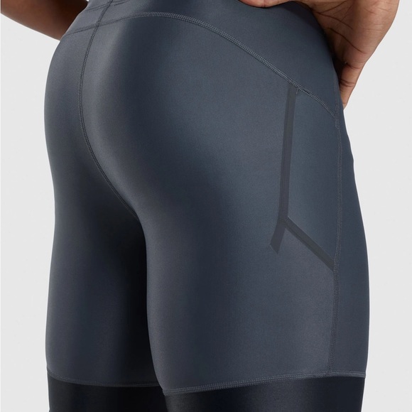 Gymshark Apex Multi Shorts - Onyx Grey/Black - Picture 4 of 7